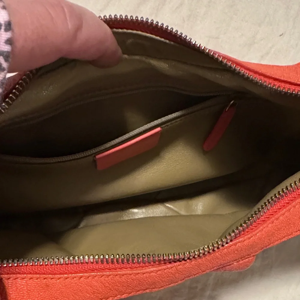 Bulgari Pebbled Leather Shoulder Bag – Coral / Poppy Red